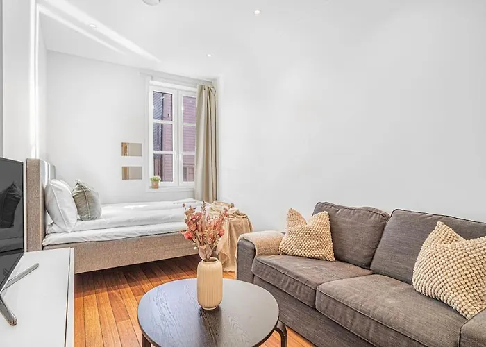 Seaside Apt. Catch Crabs From Your Bedroom Window! *