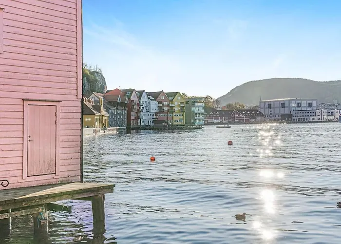 Seaside Apt. Catch Crabs From Your Bedroom Window! Bergen