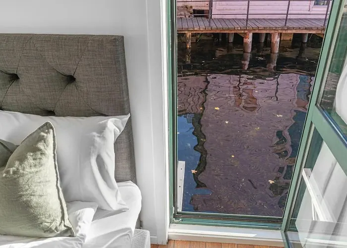 Lejlighed Seaside Apt. Catch Crabs From Your Bedroom Window!