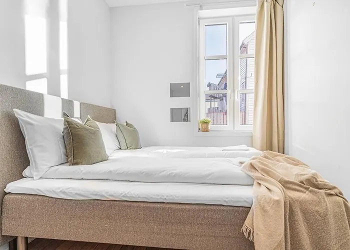 Apartment Seaside Apt. Catch Crabs From Your Bedroom Window! Bergen