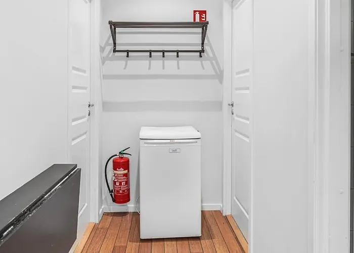 Seaside Apt. Catch Crabs From Your Bedroom Window! Bergen